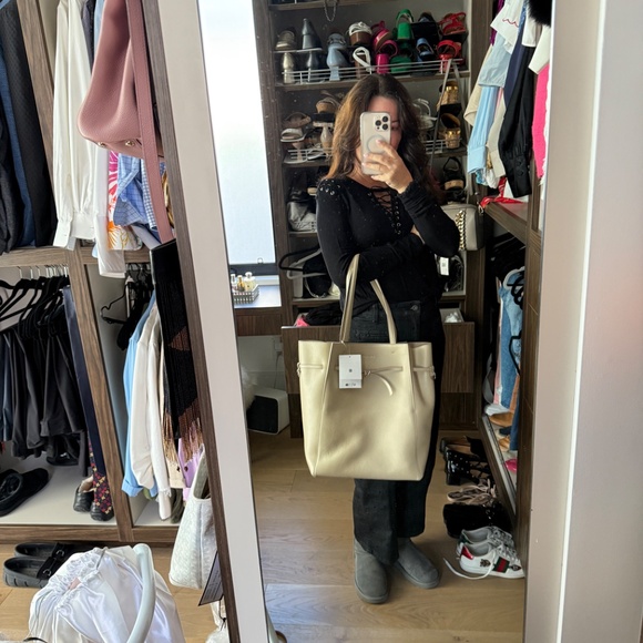 Givenchy Calfskin Voyou Medium North South Tote Natural Beige - Picture 2 of 12